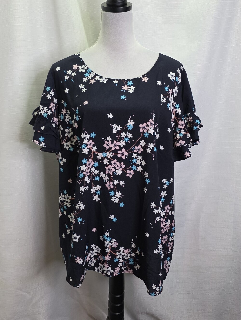 Lane Bryant Navy Blue Floral Ruffle Sleeve Blouse Size 18